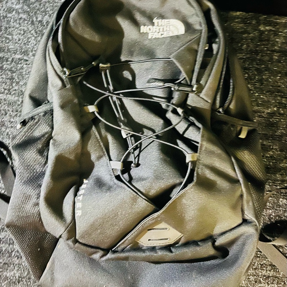 The North Face Men's Black Outdoor Jester Backpack